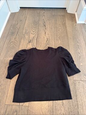 Black Puff-Sleeve Short Sweatshirt Shirt